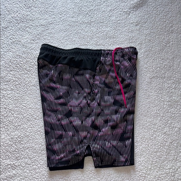 Nike Kids Black and Pink Patterned Skorts - Picture 10 of 11
